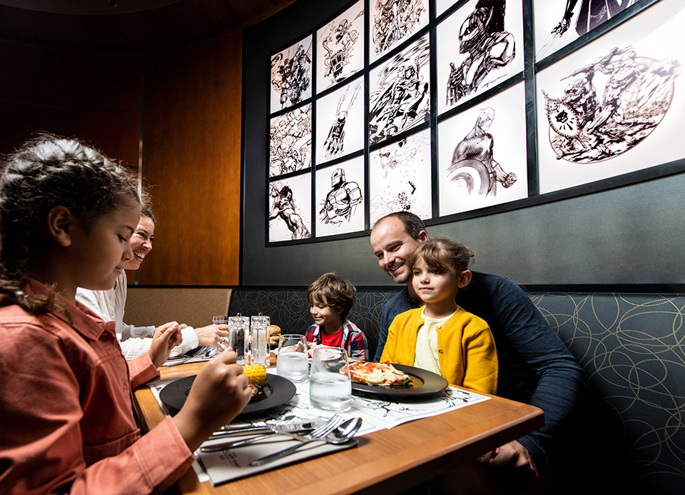 Family dining at Downtown Restaurant in Disney Hotel New York – The Art of Marvel.