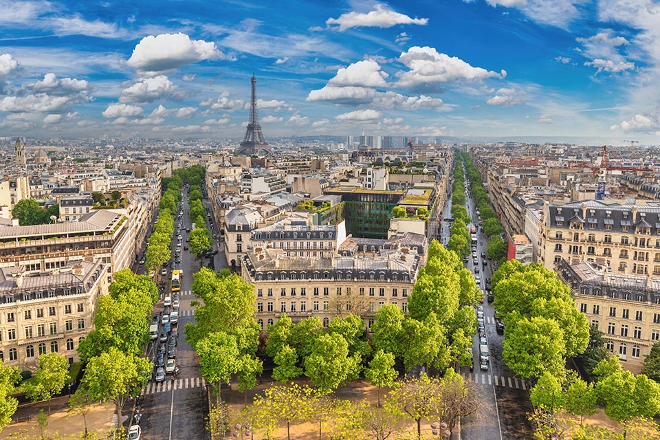 Behold the Breathtaking Eiffel Tower – The Ultimate Symbol of Paris and Unforgettable Views!